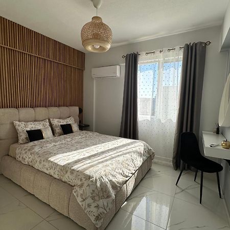 Sea View Apartment Near The Beach Пафос Екстер'єр фото